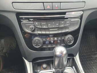 Mám na predaj Peugeot 508 GT 2,2hdi 150kw rv.2014, 6st.autom - 9