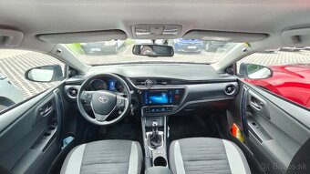 Toyota Auris Touring Sports 1.6 l , benzin - 9