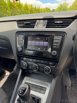 Skoda octavia 3 Angličan - 9