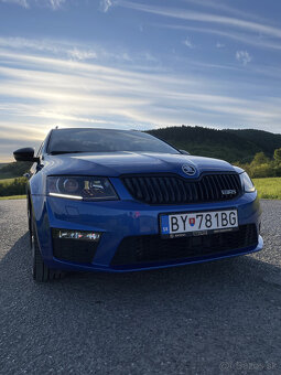 Škoda Octavia Combi 2.0 TDI RS - 9