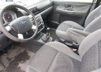 Ford Galaxy 1,9 85KW nafta manuál 85 kw - 9