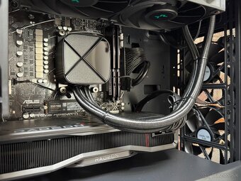 Ryzen 7 7800X3D\32GB\RX 7900GRE\SSD\850W Zdroj - 9