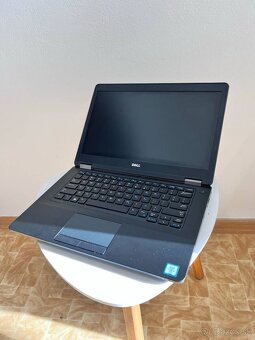 Notebook 14" DELL.Intel i5-6300U 2x2,40GHz.8gb ram.120g SSD - 9