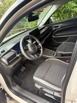 ► JEEP AVENGER 1.2T 74KW ADVENTURE AUTOMAT-LED - nový voz - 9