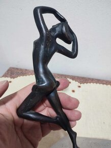 Stará socha Tanečnica - 9