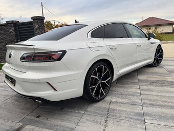 Volkswagen Arteon R 235 KW Sedan Koža / Kamera / Módy / Pano - 9
