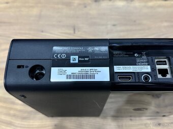 Samostatná herná konzola XBOX 360E - 9