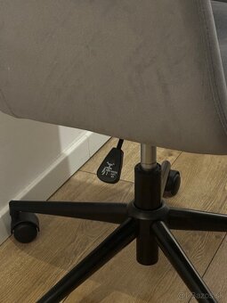 Stolička - kreslo sivé, nastaviteľná výška - 9