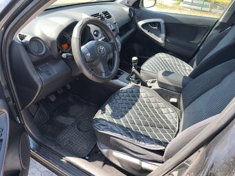 Toyota RAV4 2.2D 4x4 - 9