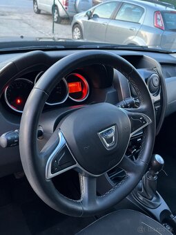 REZERVOVANE Dacia Duster 1.5 Dci = bez korozie - 9