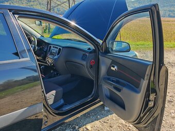 KIA RIO 1.4 benzín 71kW r.v. 2009 - 9