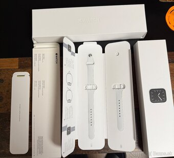 Apple Watch 5 40mm - 9