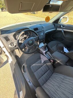 Predám Škoda Octavia 2 1.6TDI 77kW facelift Nová EK/TK - 9