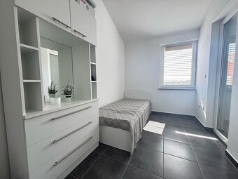 3-izbový zariadený apartmán blízko pláže, Novalja/Chorvátsko - 9