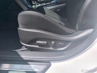 Hyundai i40 SW 1.7 CRDi 104kW/141PS 7DCT Business - 9