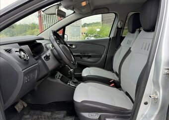 Renault Captur 1,5 dCi AUTOMAT NAVI nafta automat 66 kw - 9