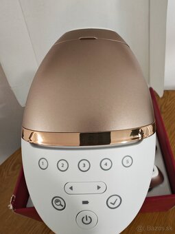 Philips Lumea Series 9000 IPL depilátor v top stave - 9