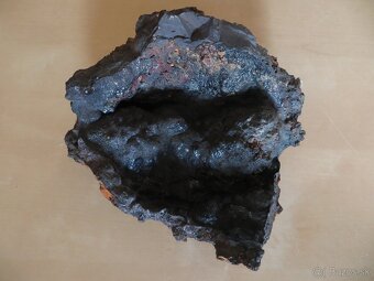 Mineral (goethit, limonit, lepidokrokit) (Malá Vieska) - 9