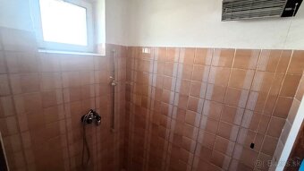 PREDAJ-rodinný dom v areály kúpaliska Patiniec Dohoda možná - 9