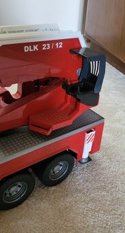 Hasicske auto Bruder Scania - 9