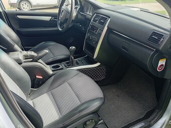 Predám Mercedes B180 - 9