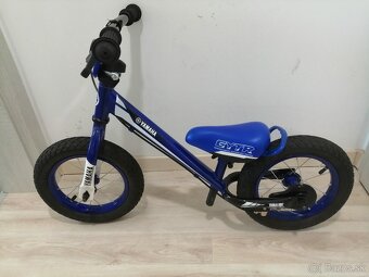 YAMAHA - 9