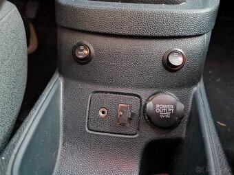 Ford Fiesta 1.4,71kw 85tis. 1.Majiteľ - 9