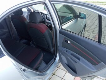 Predám Kia Rio sporty 1.4 benzín 71kw - 9