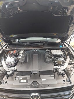 VW Touareg R-line 3.0 V6 210 KW - 9