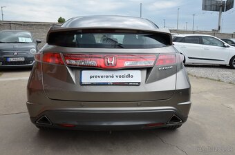 Honda Civic 1,8 Sport V-Tec 103KW M6 - 9