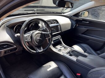 Jaguar XE 2.0 I4D 180k Prestige AT - 9