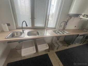 Kuchynský drez nerezový - 9