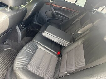 Škoda Octavia Combi 2.0 TDI, Laurin & Klement, 2009 - 9