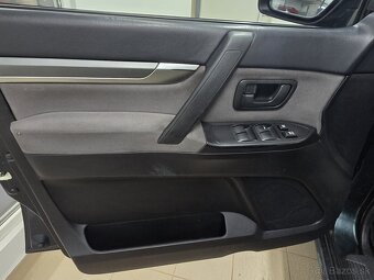 Mitsubishi Pajero 3.2DI-D M/T - 9