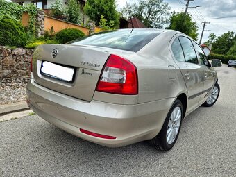 Skoda Octavia 2 1.6 benzin - 9