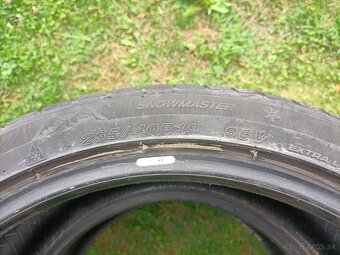 2ks zimné 235/40 R19 - 9