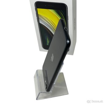 Apple iPhone SE 2020 64 GB Black - 100% Zdravie batérie - 9