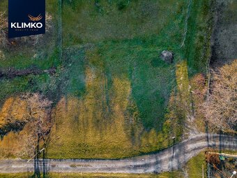 Slnečný pozemok v obci Bunde na predaj - 9