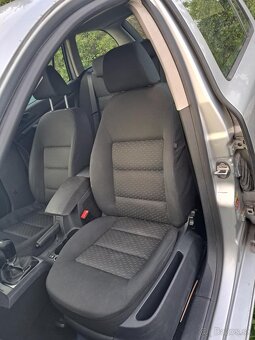 Rozpredám Octavia 2 facelift - 9