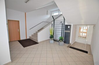 NA PRENÁJOM | PRIESTORY – 17 m2 – ul. Partizánska - 9