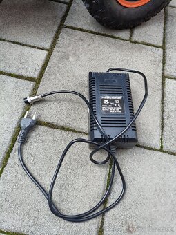 Detská elektrická štvorkolka Buddy Toy Bea - 9