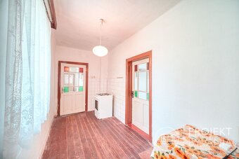 Na predaj rodinný dom, TEHLA, vhodný na bývanie či podnikani - 9
