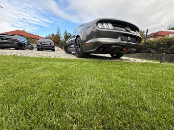 Ford Mustang - informácie v popise - 9
