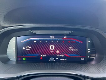 Škoda Octavia Combi 2.0 TDI RS DSG - 9