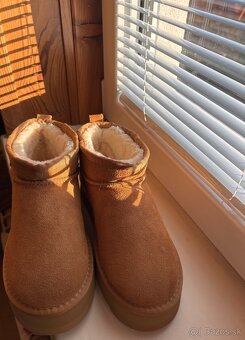 UGG ultra mini platform - 9