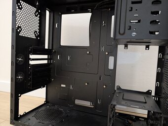 Cooler Master Centurion Silencio 550 – odhlučnená skrinka - 9