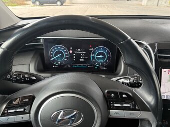 HYUNDAI TUCSON 1.6 CRDi A/T 2021 - 9
