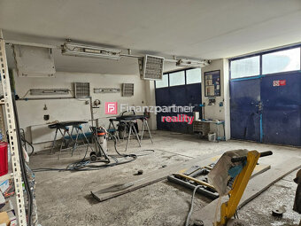 Exkluzívna príležitosť: priemyselný areál s 3 halami a kance - 9