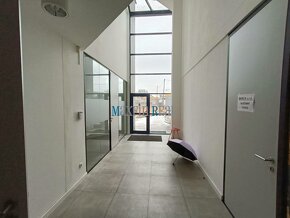 MAXFIN REAL - Pekná kancelária s parkovaním v Nitre - 9