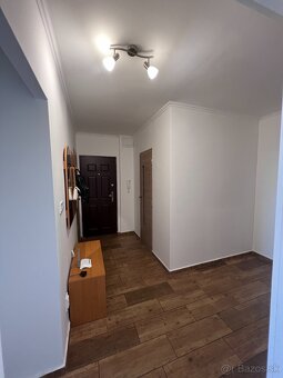 PRENÁJOM - Veľký 2 izbový byt s balkónom na VII. sídlisku - 9